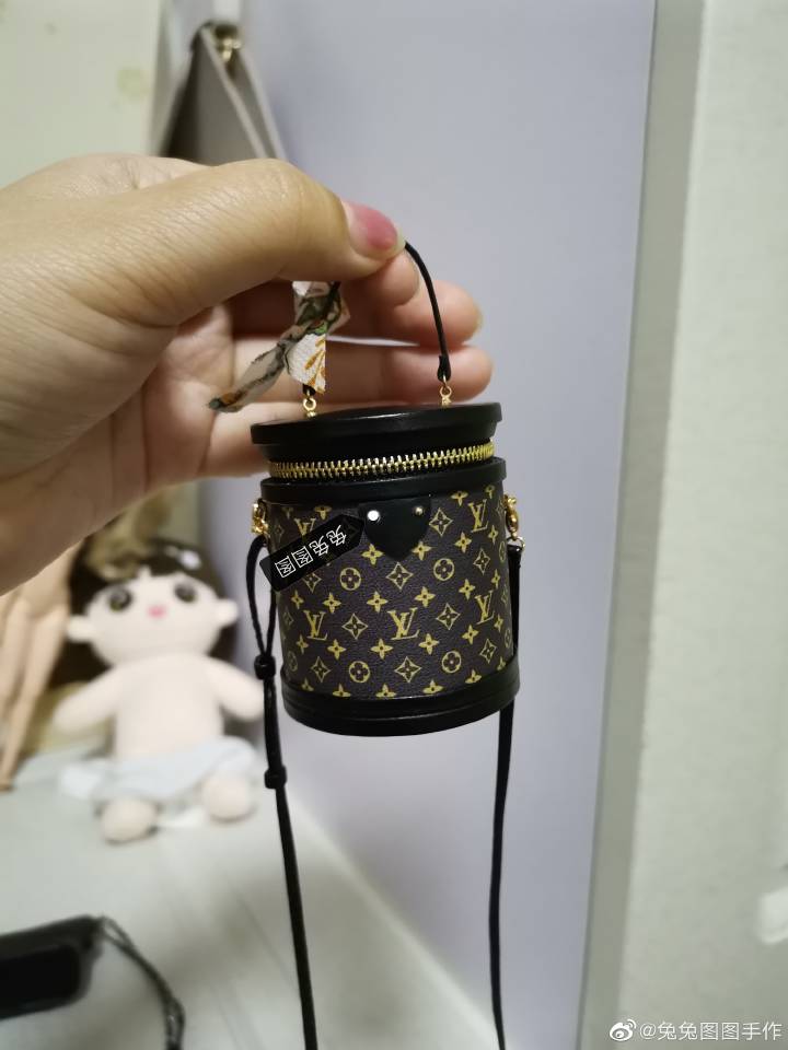 Miniature Louis Vuitton Cannes bag