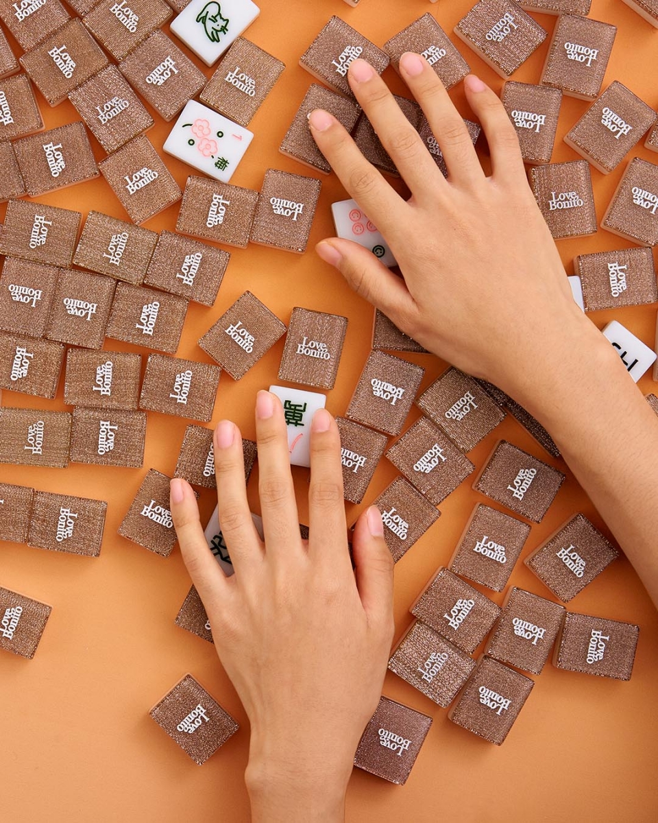 Love Bonito's Mahjong Set 2022_glitter backing