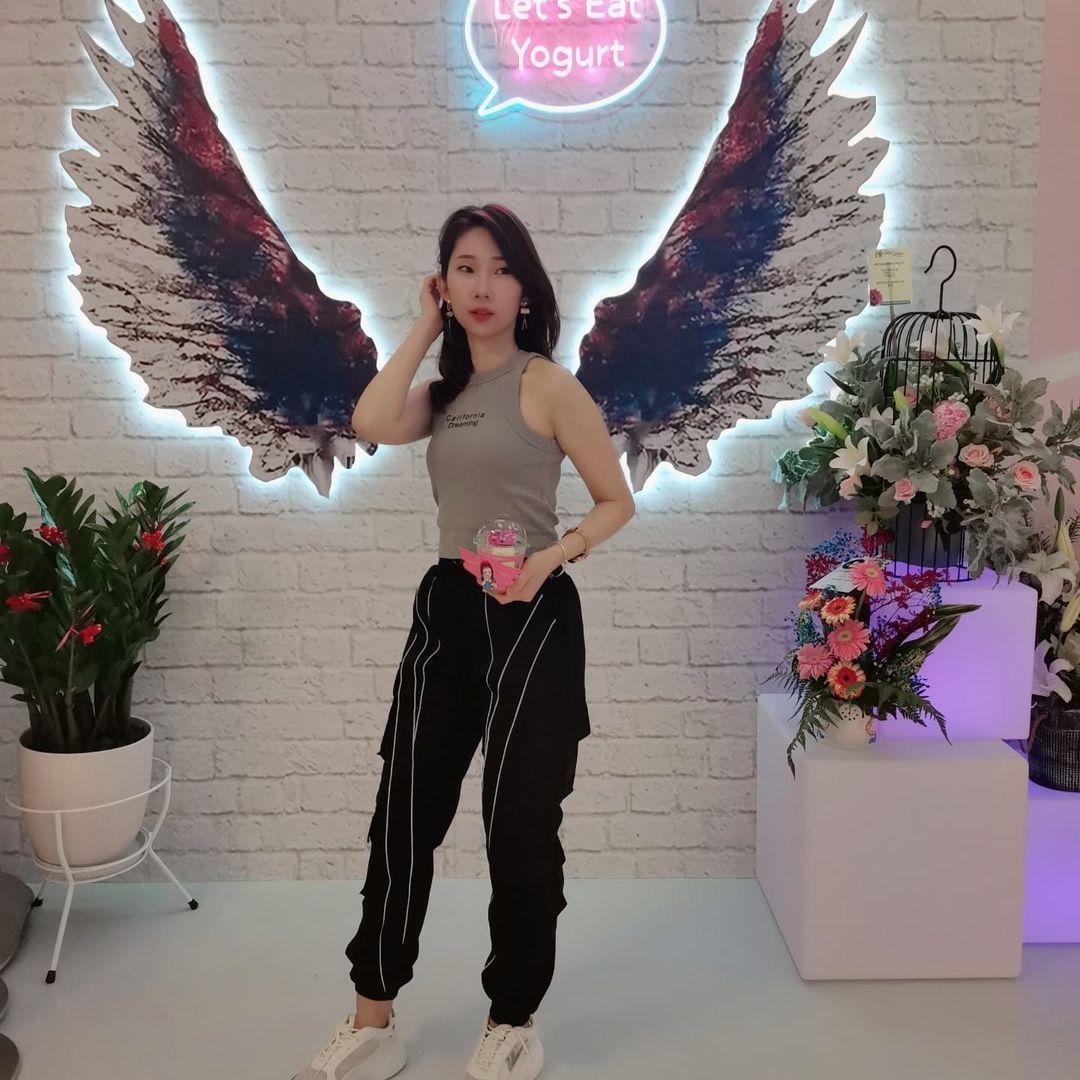 Yogurt Lady_IG-worthy backdrop