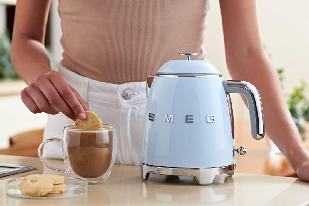 Smeg Mini Kettle 0.8L Now In Singapore In 7 Colours Including Pastls