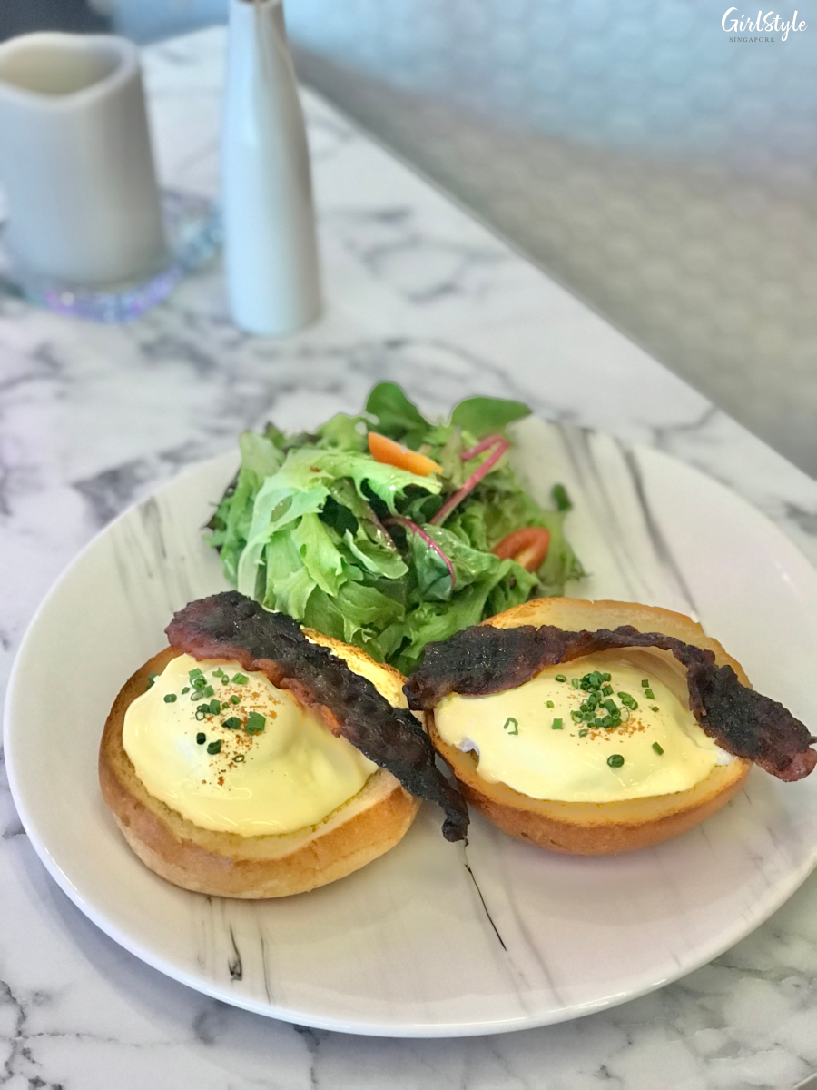 Millionaire Bacon Eggs Benedict at Knock Knock Cafe
