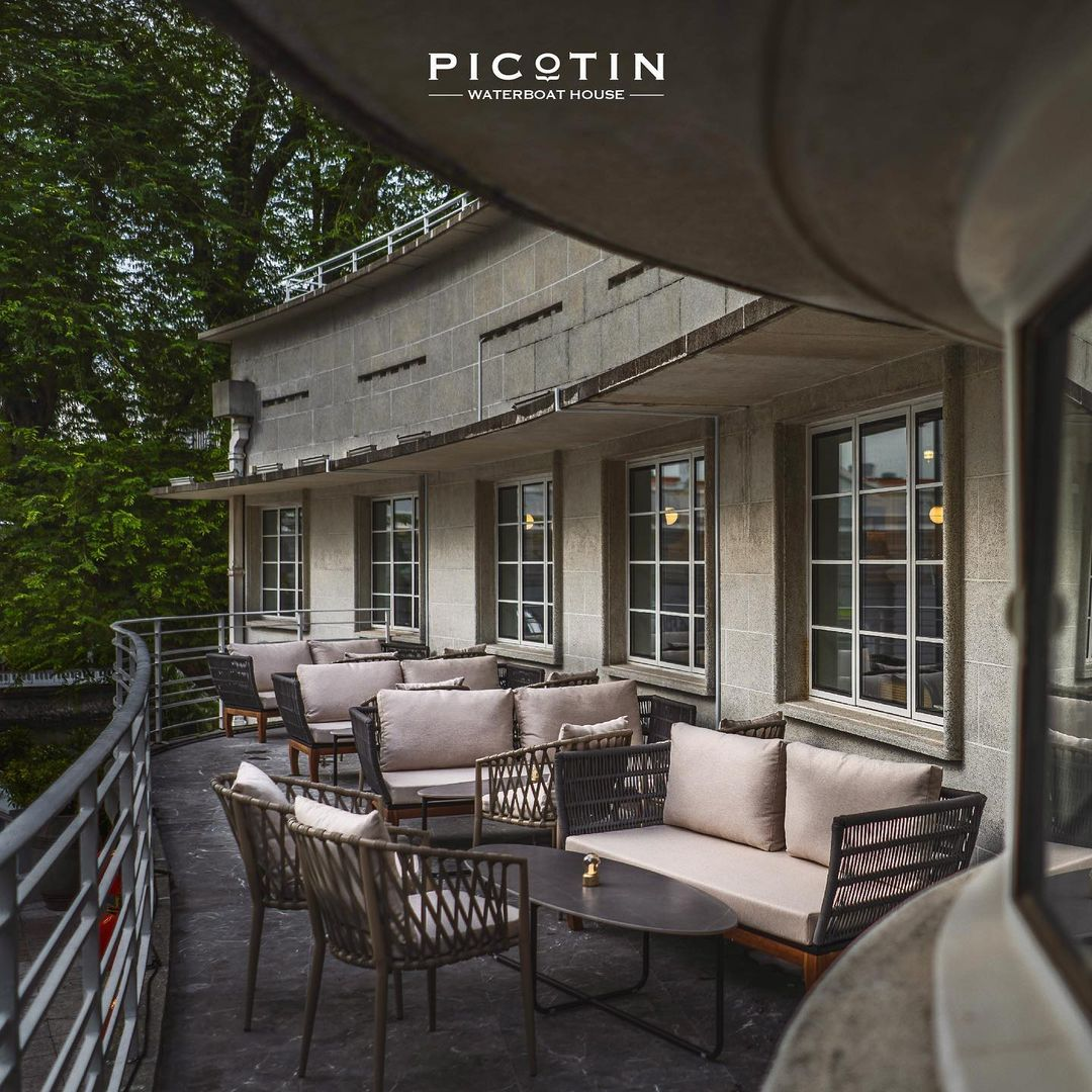 Picotin Waterboat House - romantic restaurant in Singapore