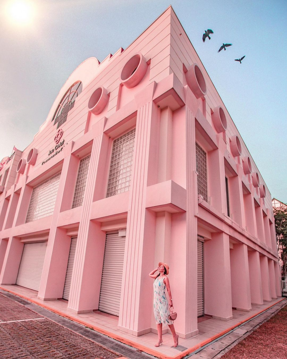 Joo Chiat CC Singapore - pastel pink building