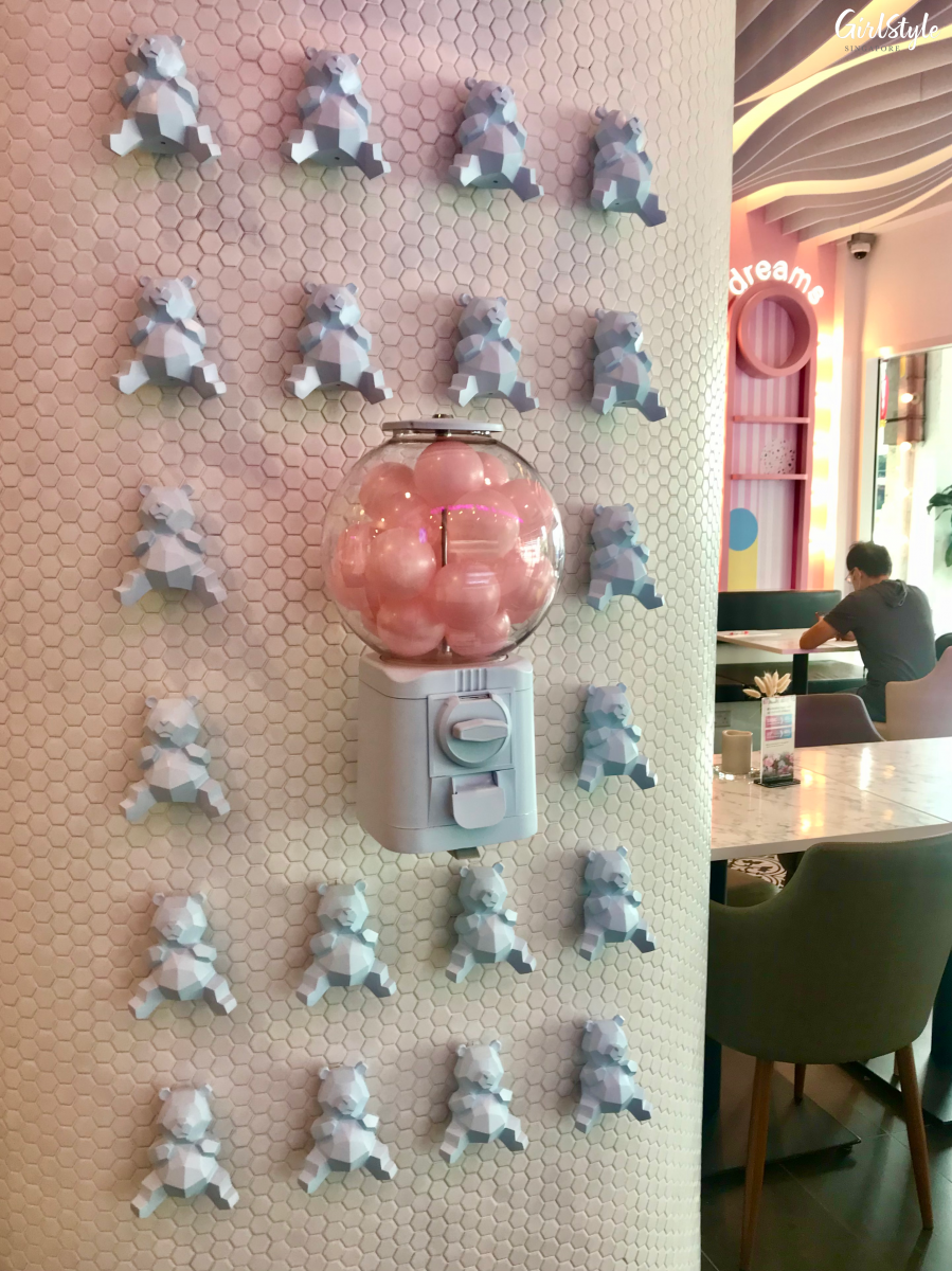 Gummy bear wall decorat Knock Knock Cafe