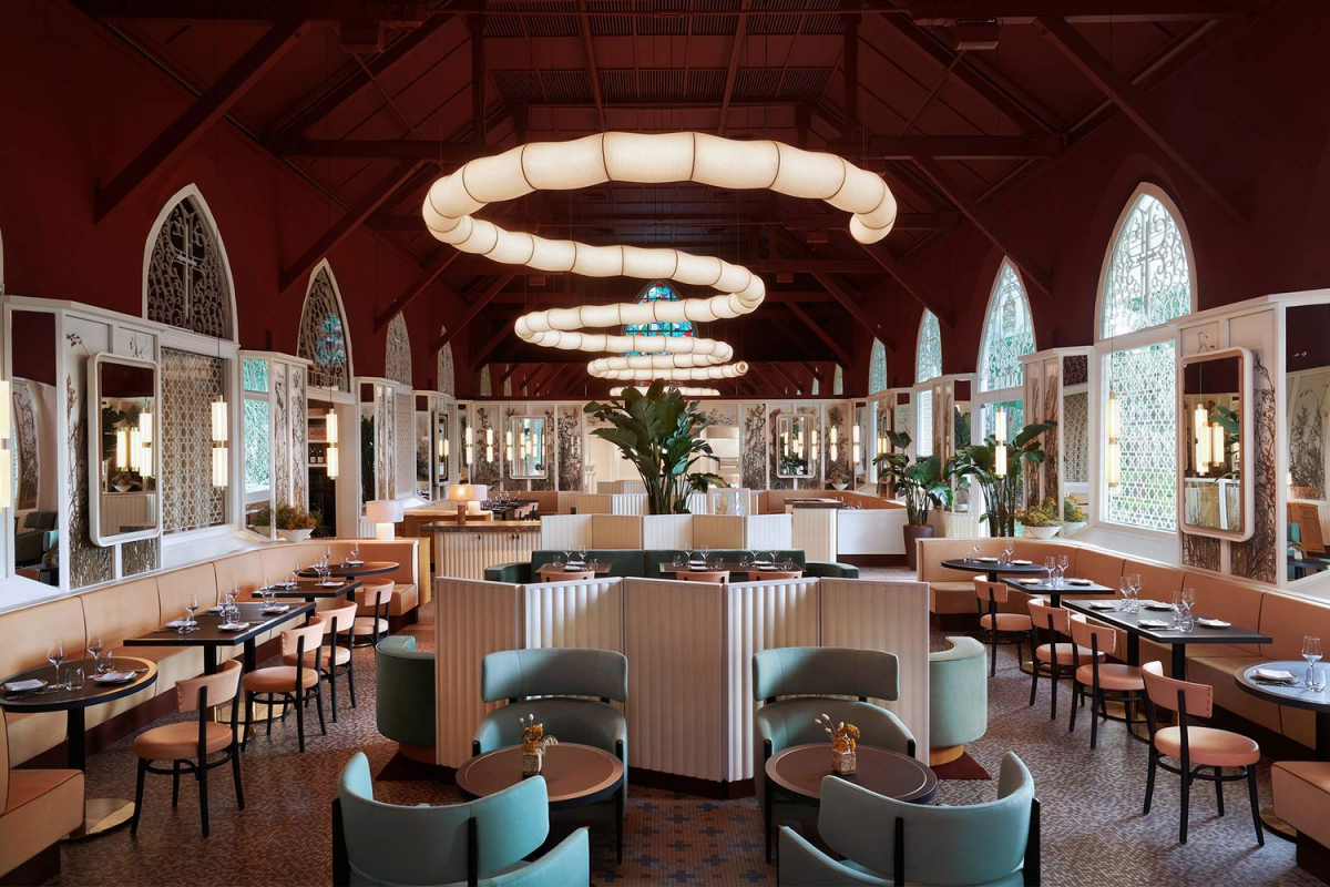Claudine - romantic restaurant in Singapore
