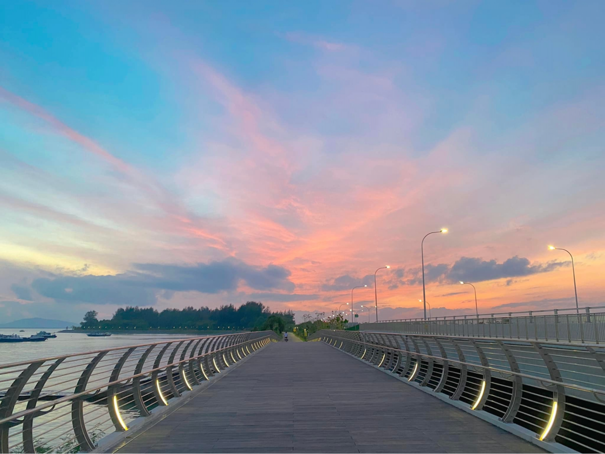 Changi Bay Point cycling bridge