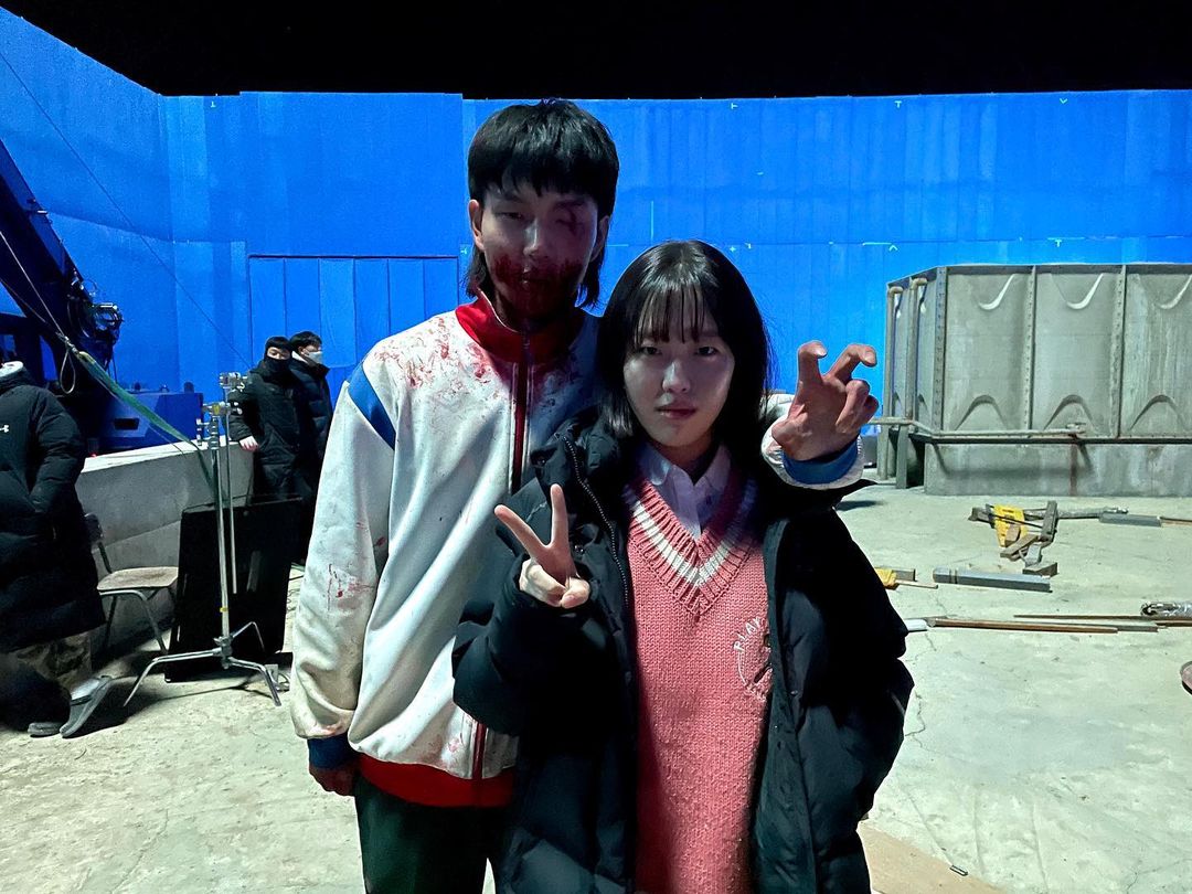 Yoo Insoo as Gwinam behind the scenes of All of Us Are Dead