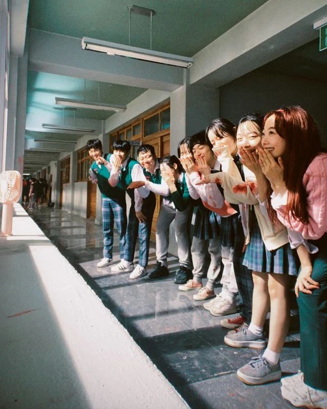 Full cast behind the scenes of All of Us Are Dead