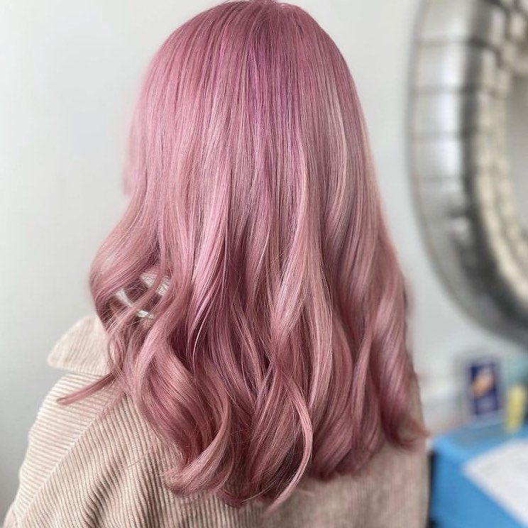 Pastel ash pink hair colour - 2022 hair dye trned
