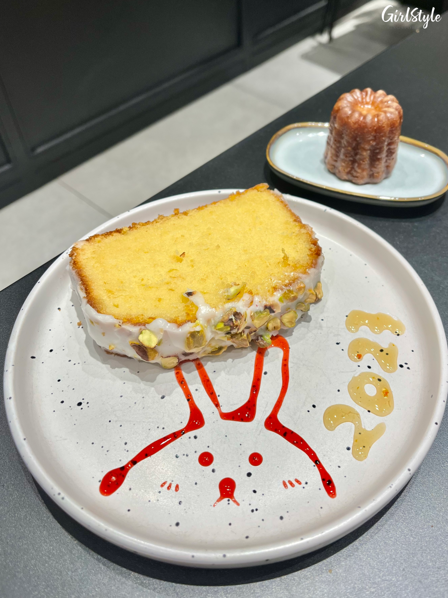 Canelé and Lemon Cake - PAZZION Cafe at Takashimaya