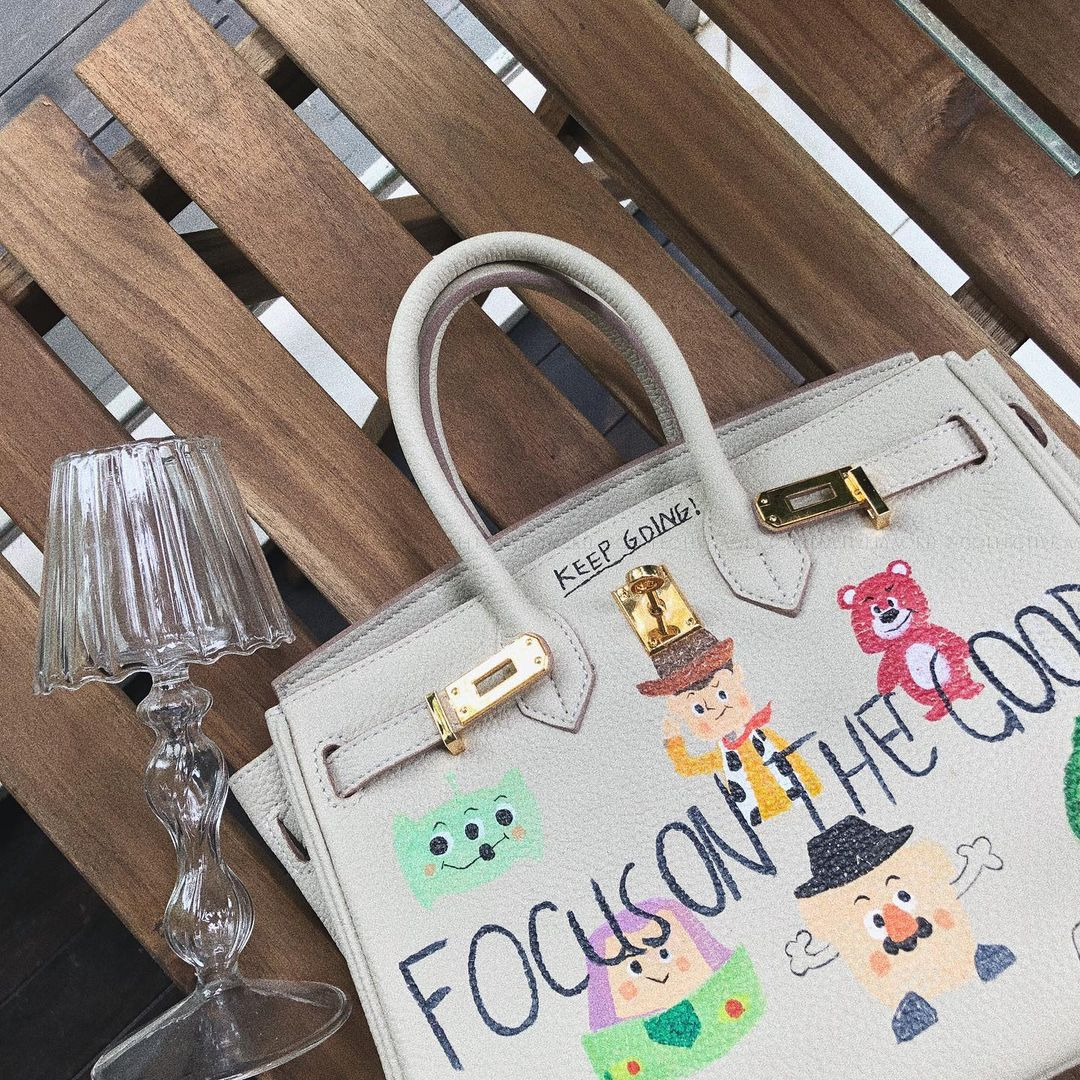 Collective by Aoki - customised hand-painted leather handbags in Singapore