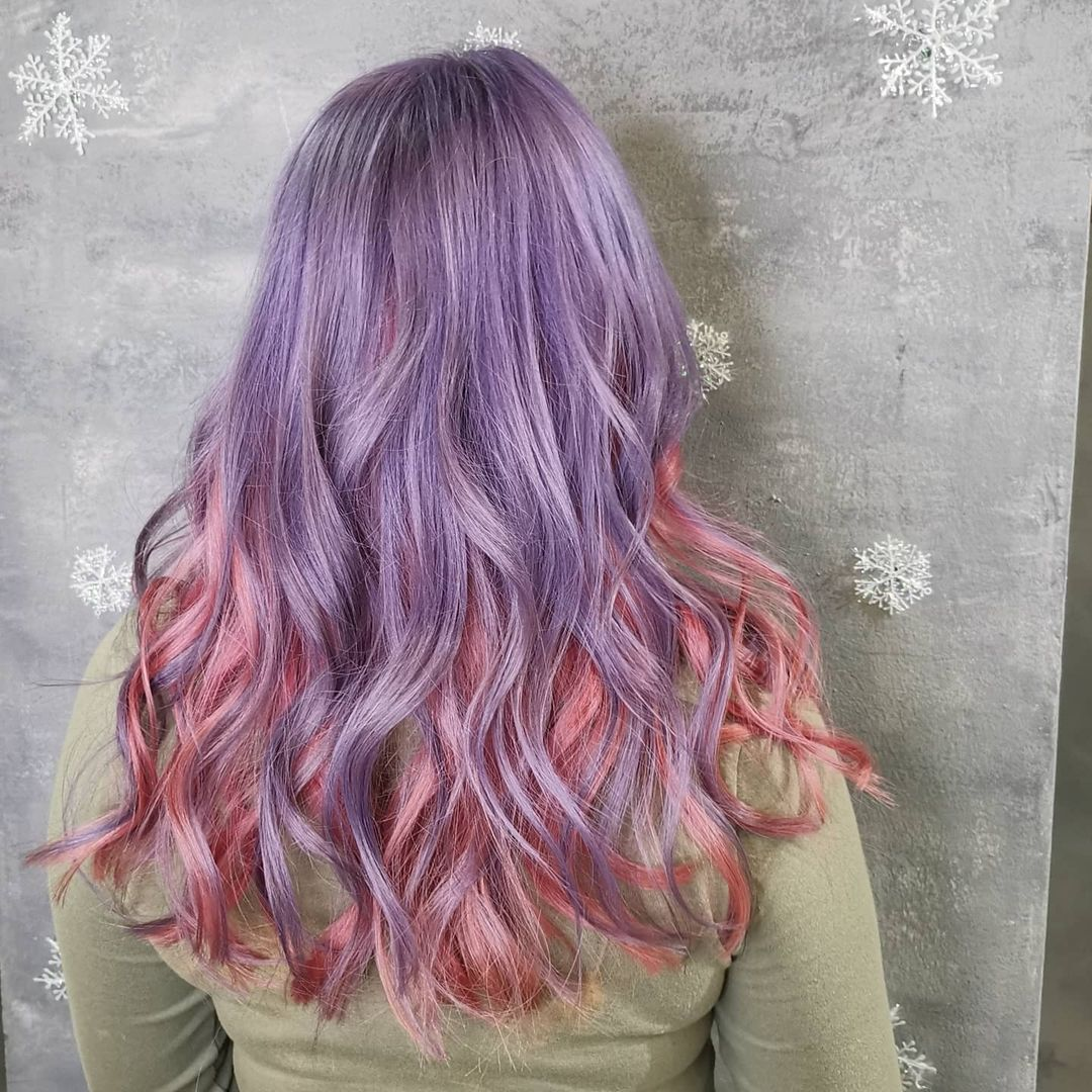 Split dye colour blocking - 2022 hair dye trend