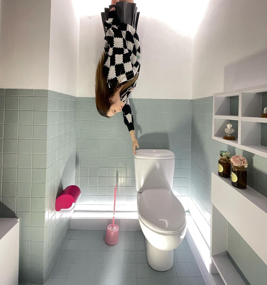 USD Cafe - Upside Down Cafe Singapore