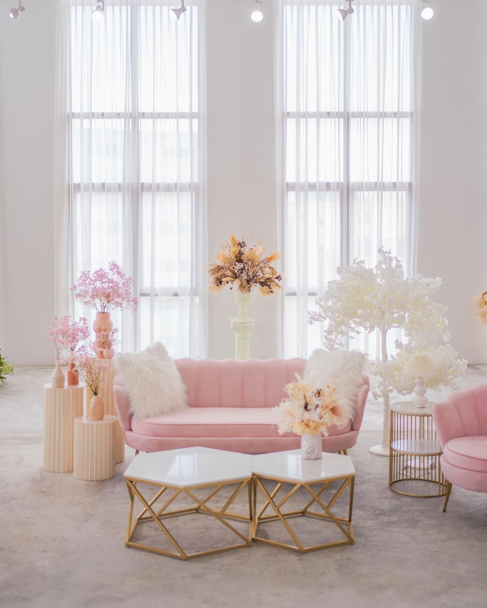 Pitega Spaces Singapore photo studio - floral theme
