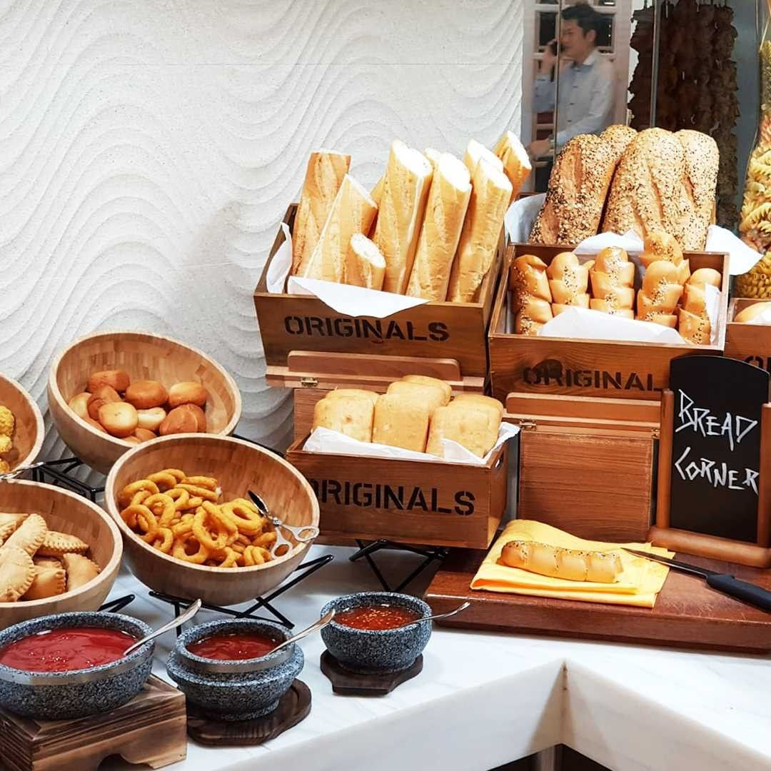 1-for-1 buffet at The Landmark Restaurant