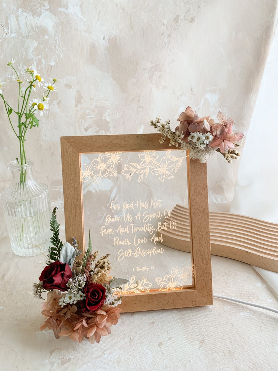 Petals Loft x The Craft Shop Pristine Floral Frame with custom message and LED lights