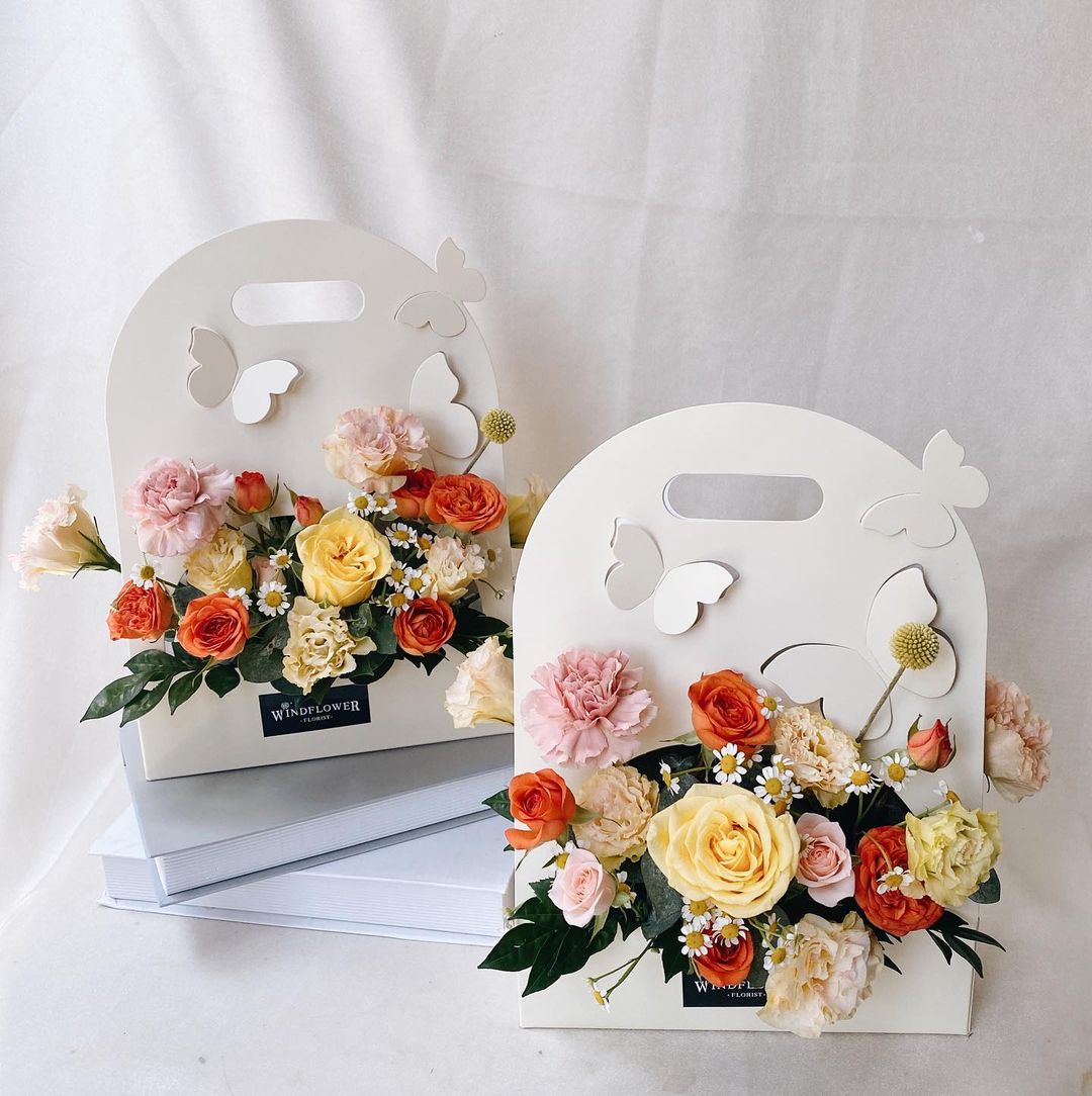 Windflower Florist Floral Box - Lemonade