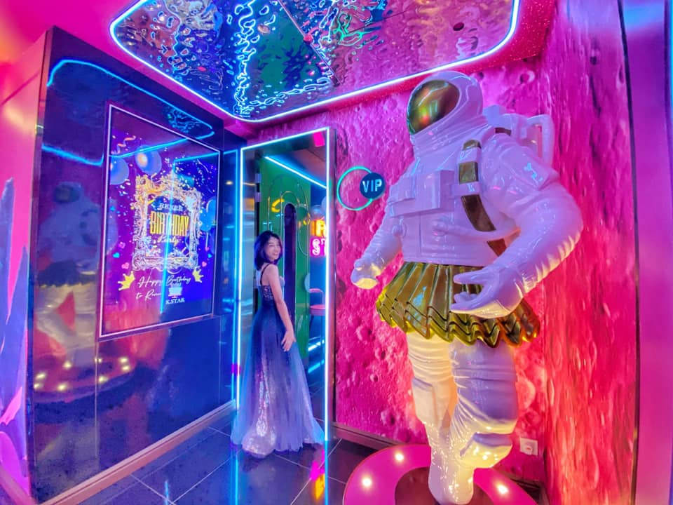 K.STAR Karaoke Plaza Singapura - themed KTV in Singapore