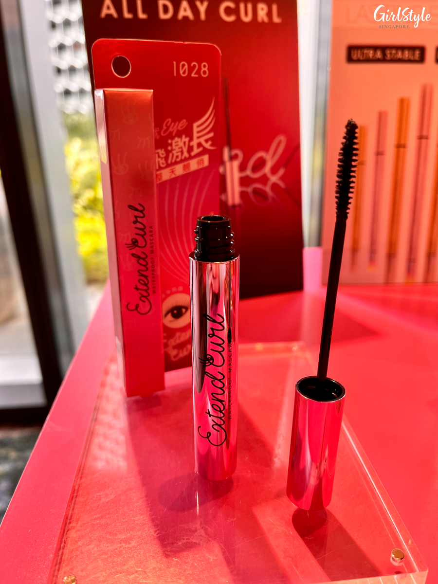 1028 Extend Curl Waterproof Mascara