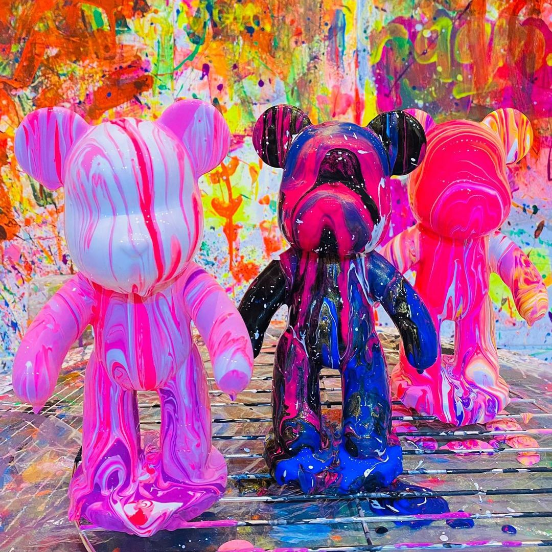 Bear flow art jamming at ArtyParty