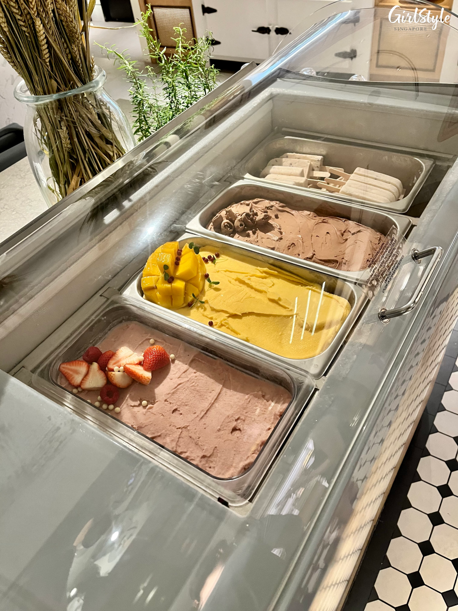 Ice cream - Estate Grand Sunday Champagne Brunch Buffet at Hilton Singapore Orchard