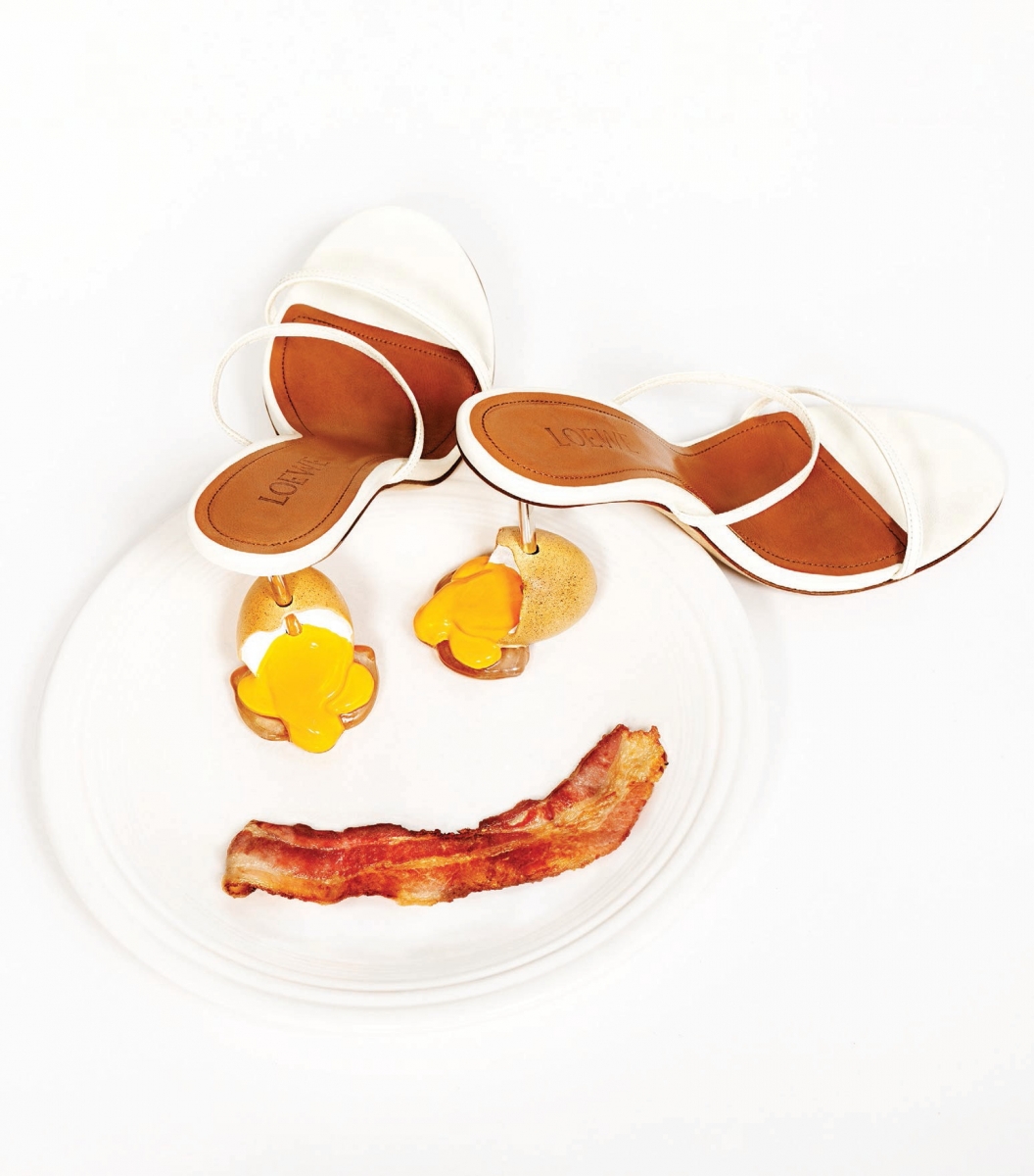 Cracked eggs for heels