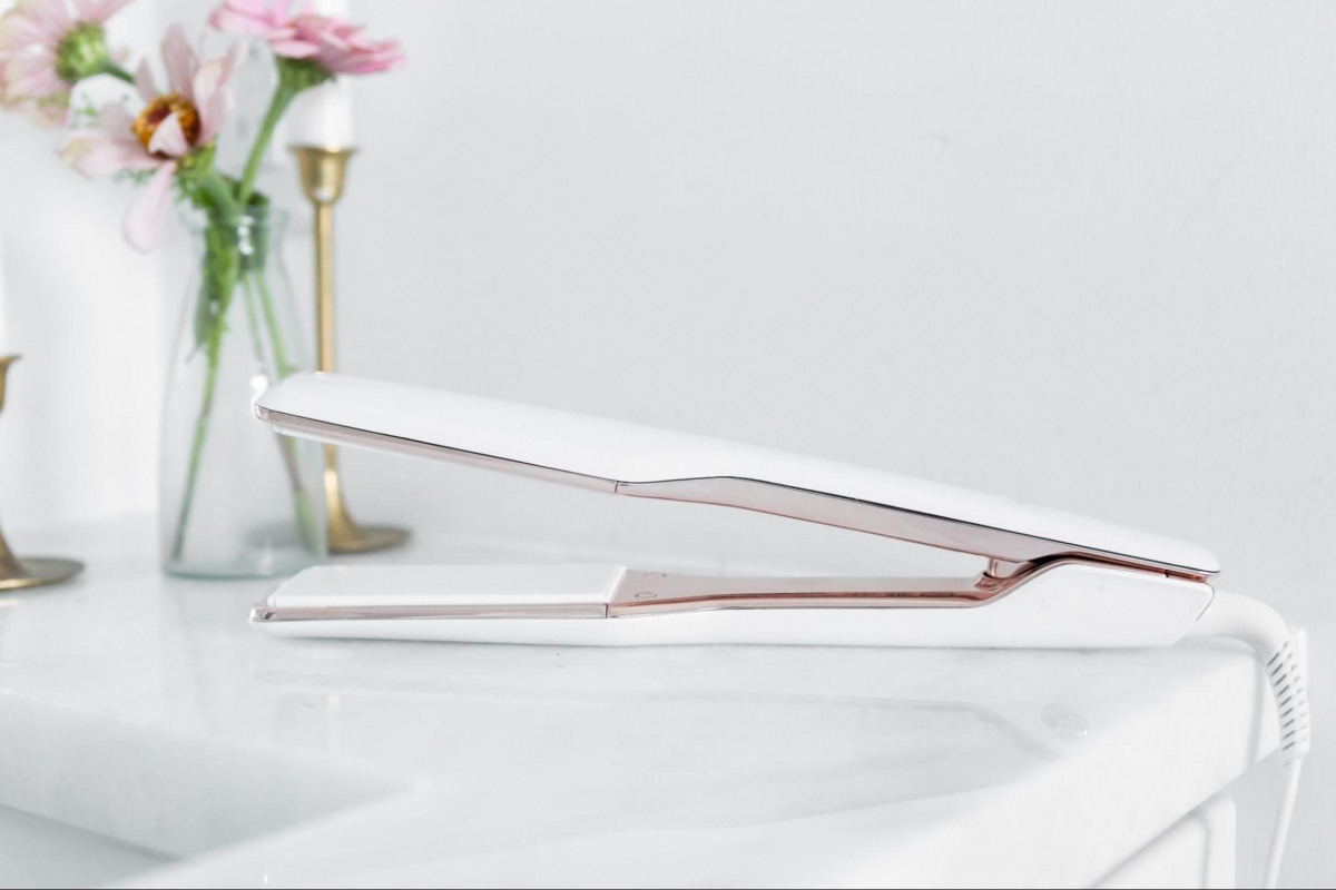 How to save a bad haircut - use a straighter for illusion of length