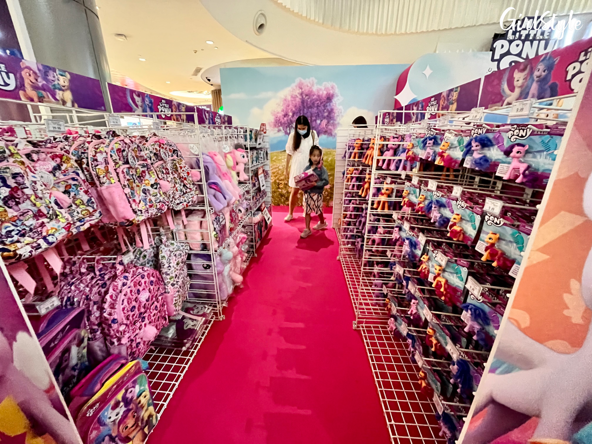 Toys"R"Us merchandise - My Little Pony Make Your Mark Pop Up Event at Waterway Point