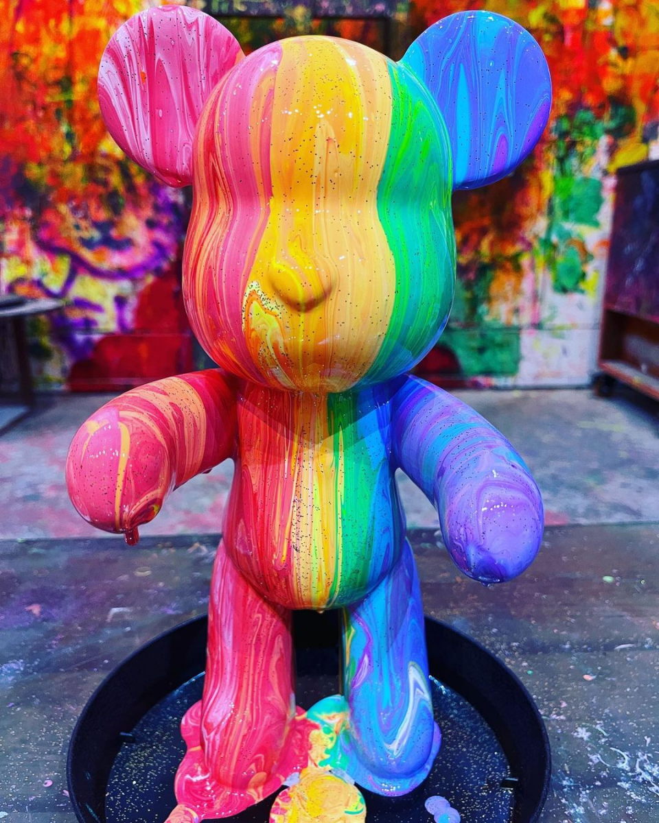 Bear flow art jamming at ArtyParty