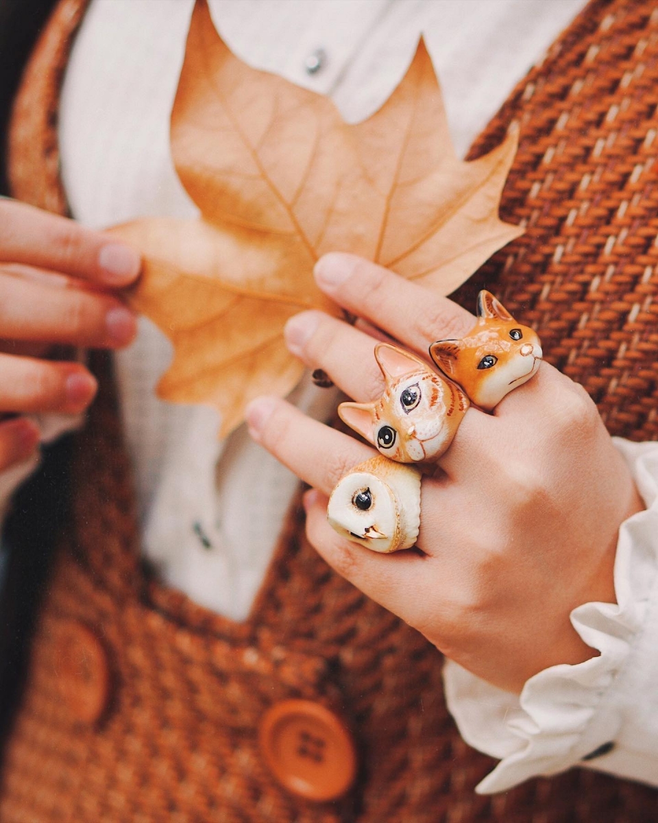 Rings in autumnal hues