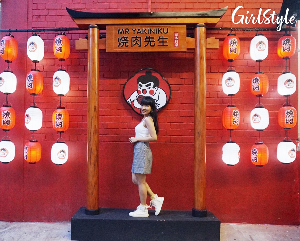 Mr Yakiniku torii gate decor