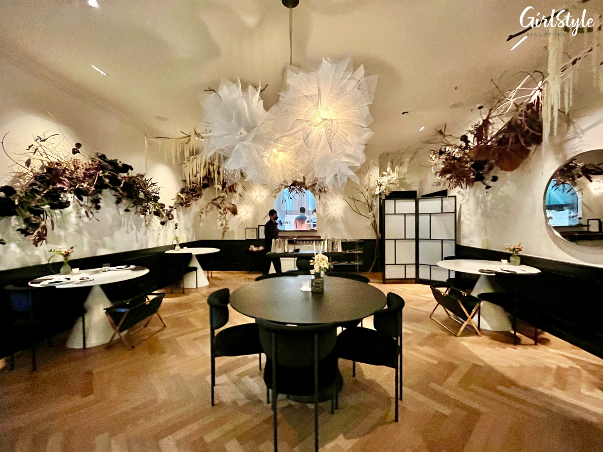 Ce Soir main dining room