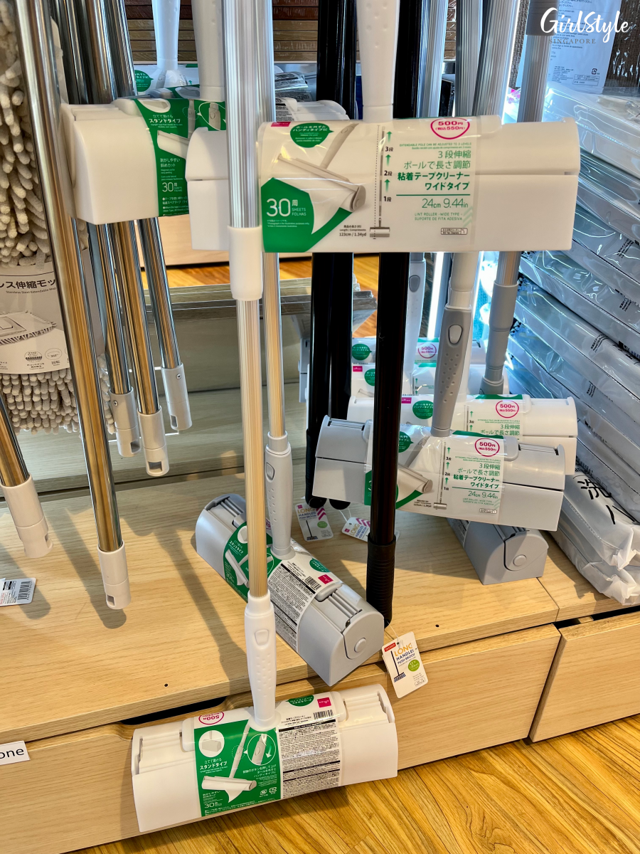 Lint roller mop - THREEPPY By Daiso