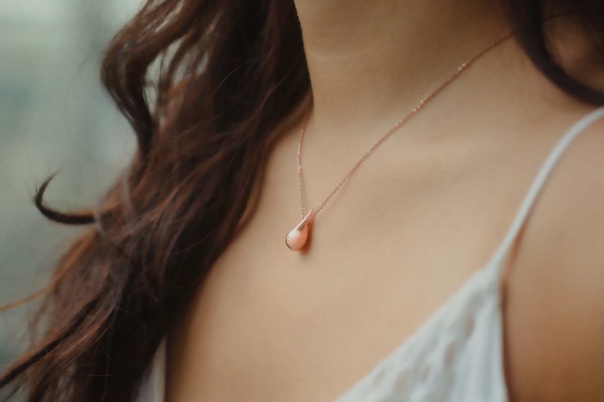 Rain Drop Rose Gold Necklace