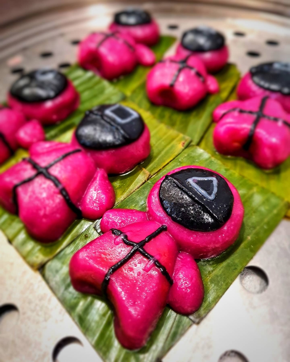 Squid Games ang ku kueh