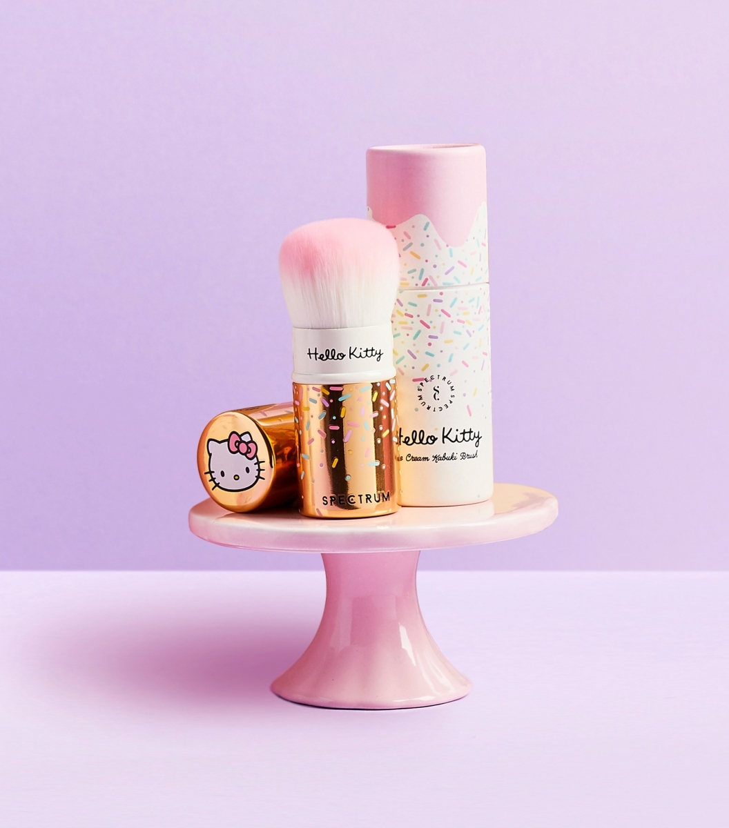 Spectrum Collections x Hello Kitty Ice Cream Kabuki Brush