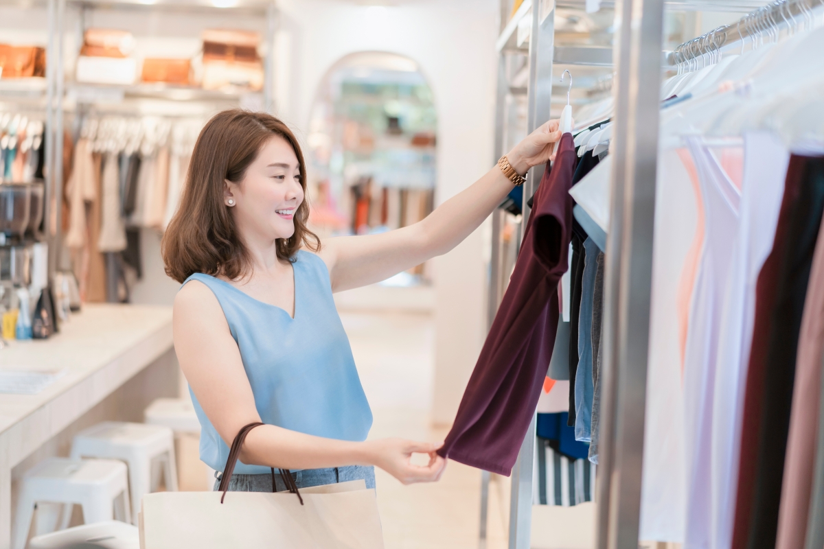 Use the right credit cards when you shop
