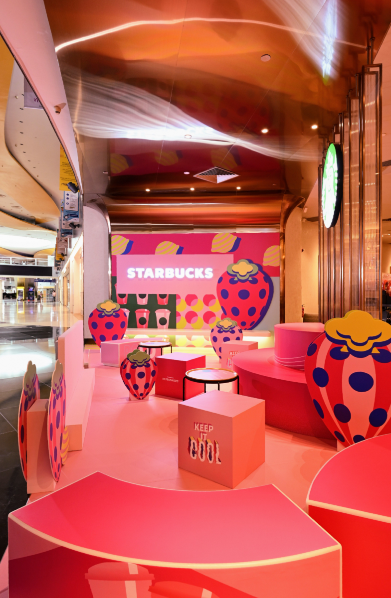 Starbucks VivoCity strawberry-themed decor