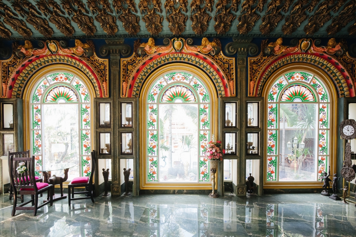 Versailles de Flore cafe interior