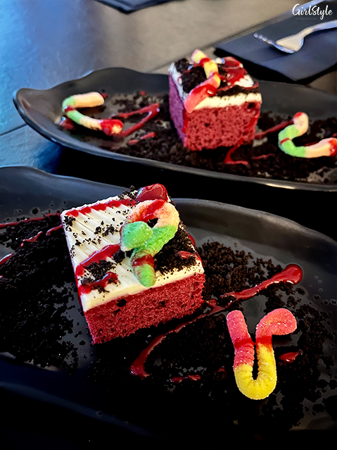 Worm cake at Loui's NY Pizza Parlor