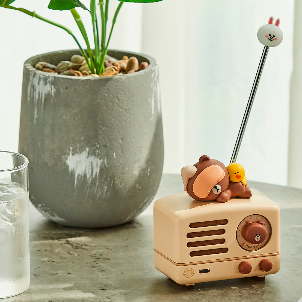 Muzen LINE FRIENDS bluetooth speaker and radio in Singapore