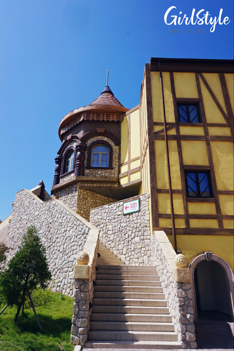 Lotte World Aådventure Busan Magic Forest review