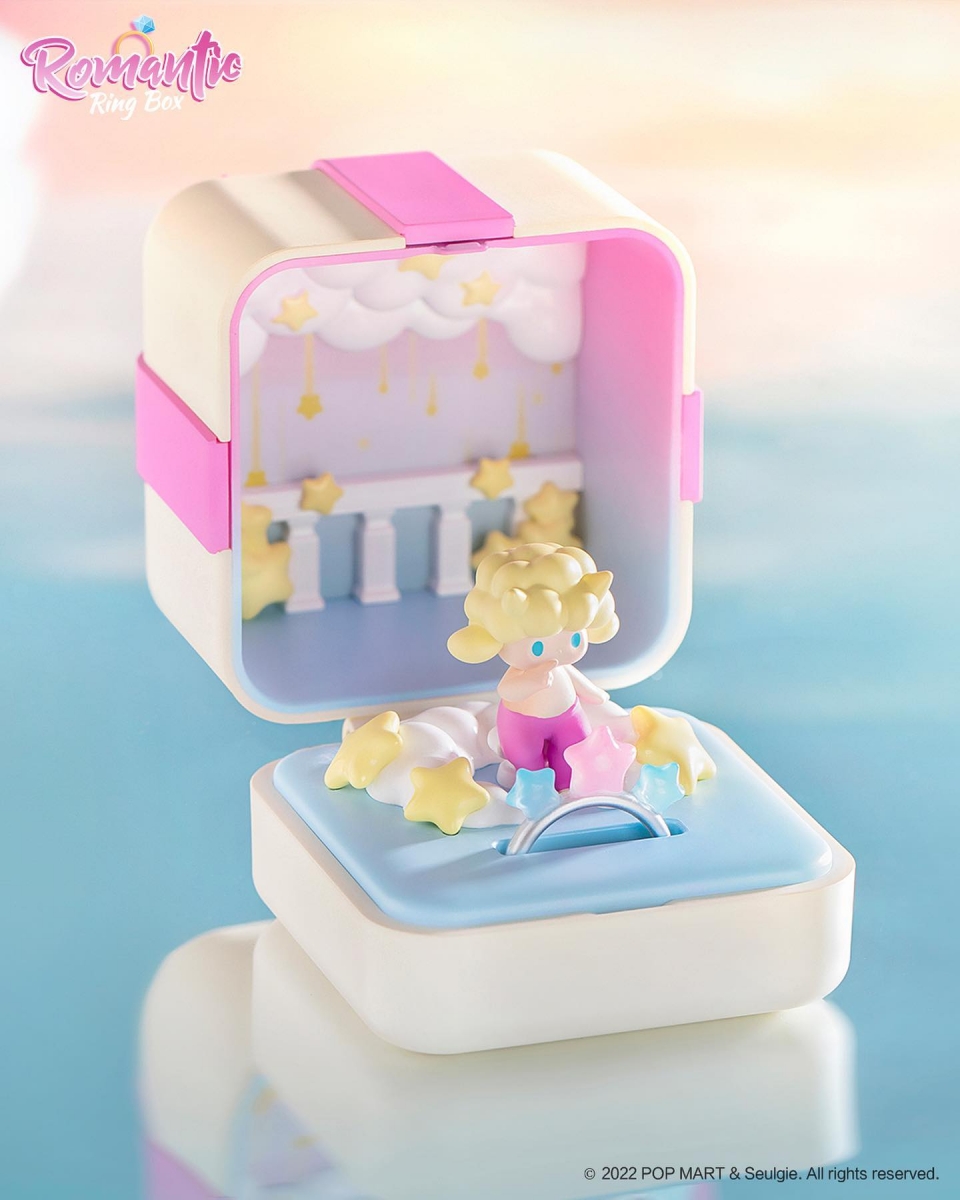 POP MART Romantic Fingertips Series Scene - Seulgie