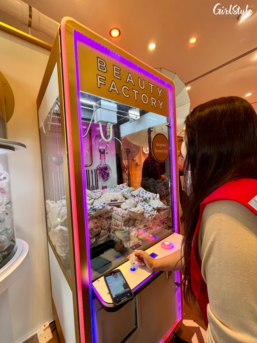 Claw machine at Clarins Beauty Factory