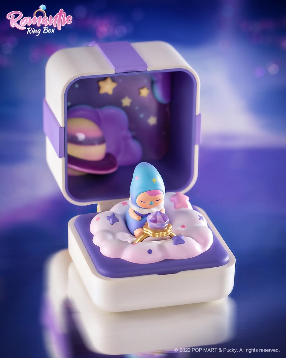 POP MART Romantic Fingertips Series Scene - Pucky