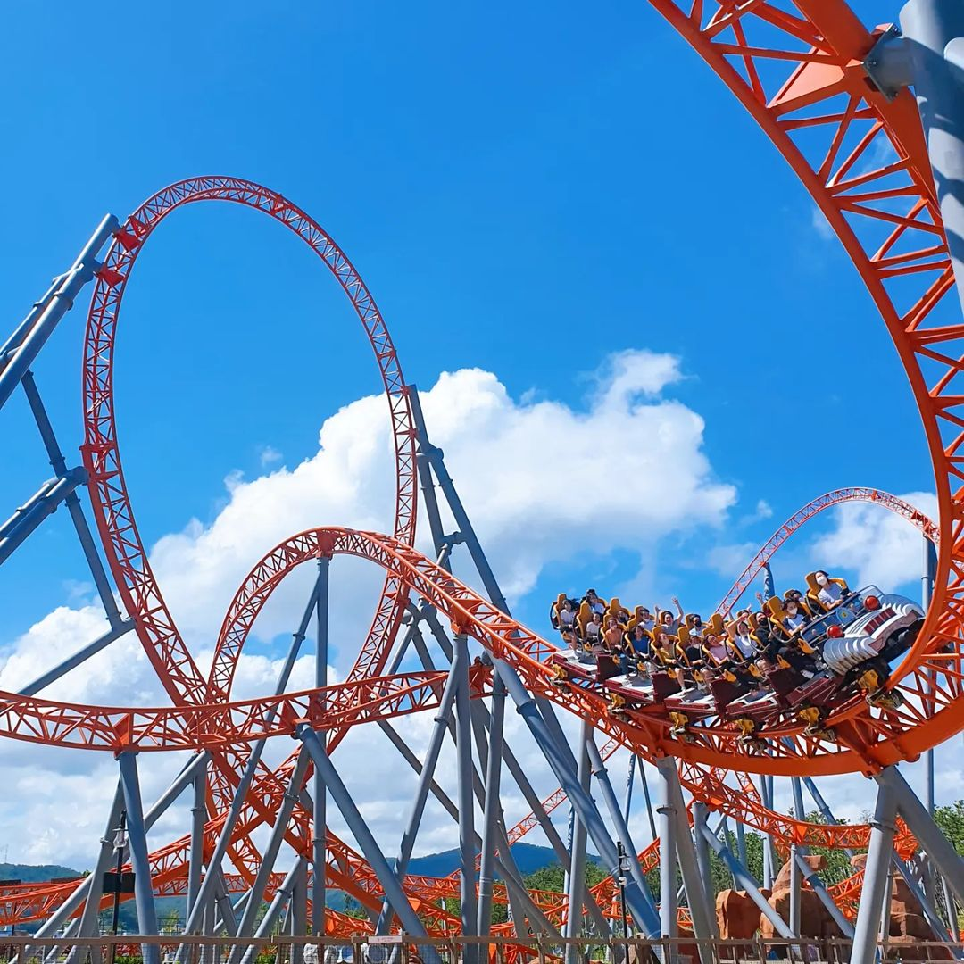 Lotte World Adventure Busan Magic Forest Giant Digger rollercoaster