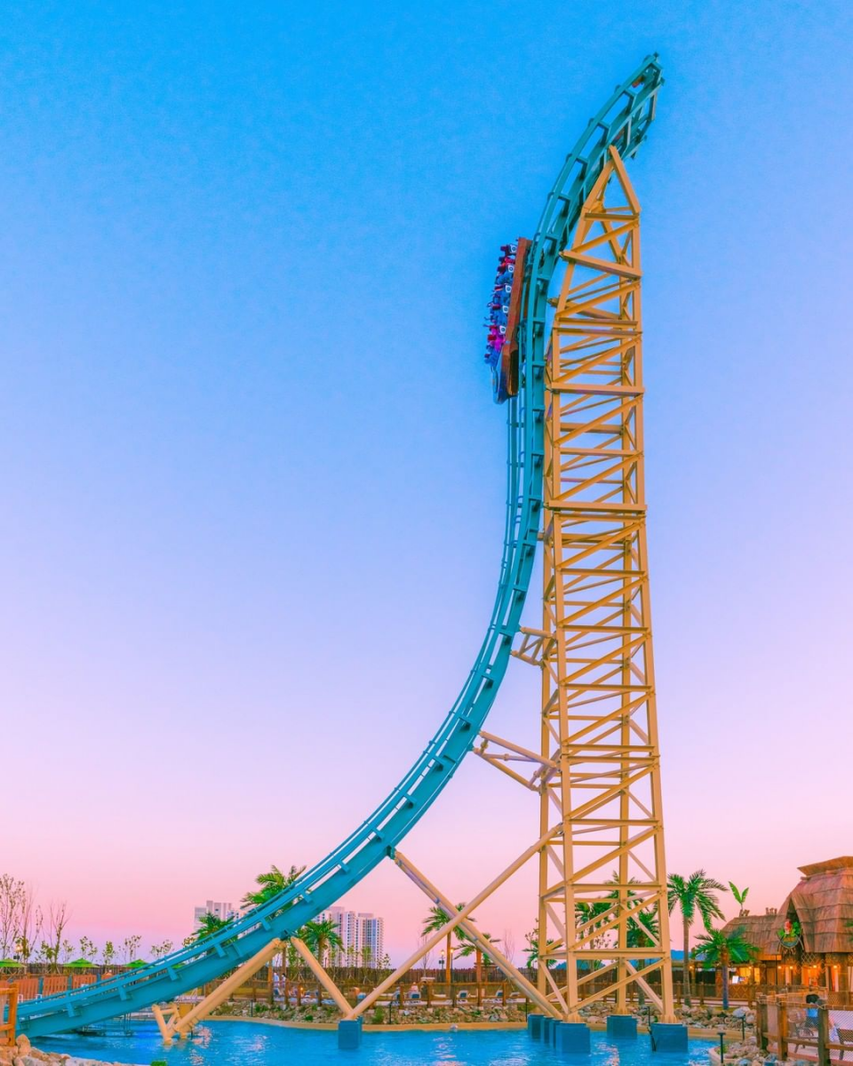 Lotte World Adventure Busan Magic Forest Giant Splash