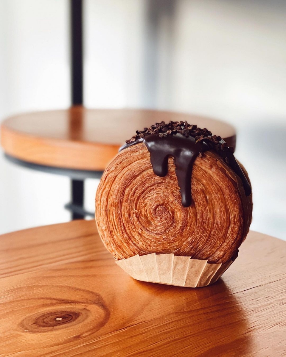 Nuage Patisserie & Boulangerie Dark Chocolate