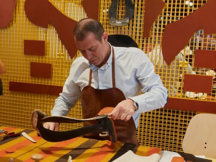 Hermès In The Making