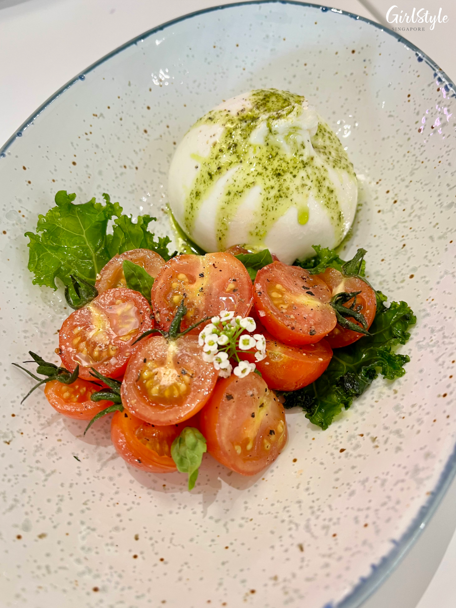 Stracciatella & Vine Tomatoes